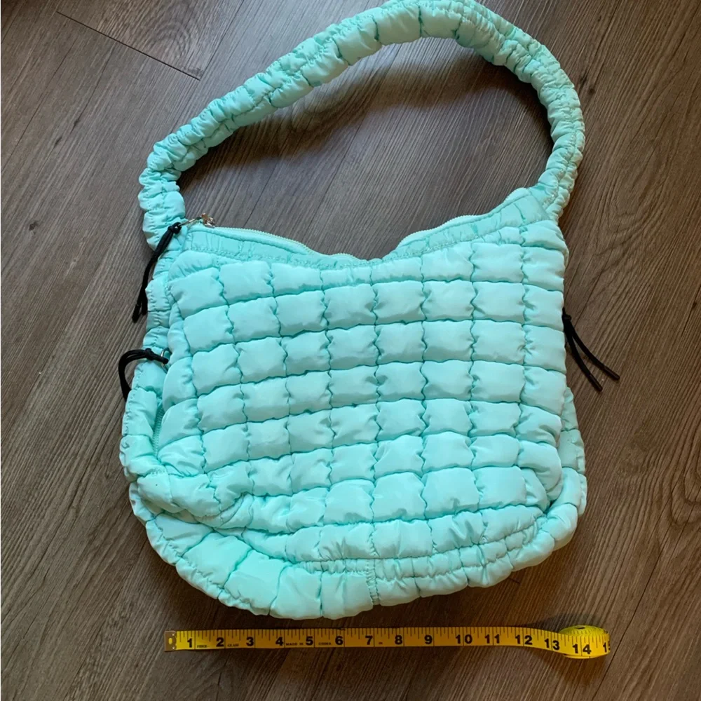 Blue quilted carryall bag - Picture 5 of 7